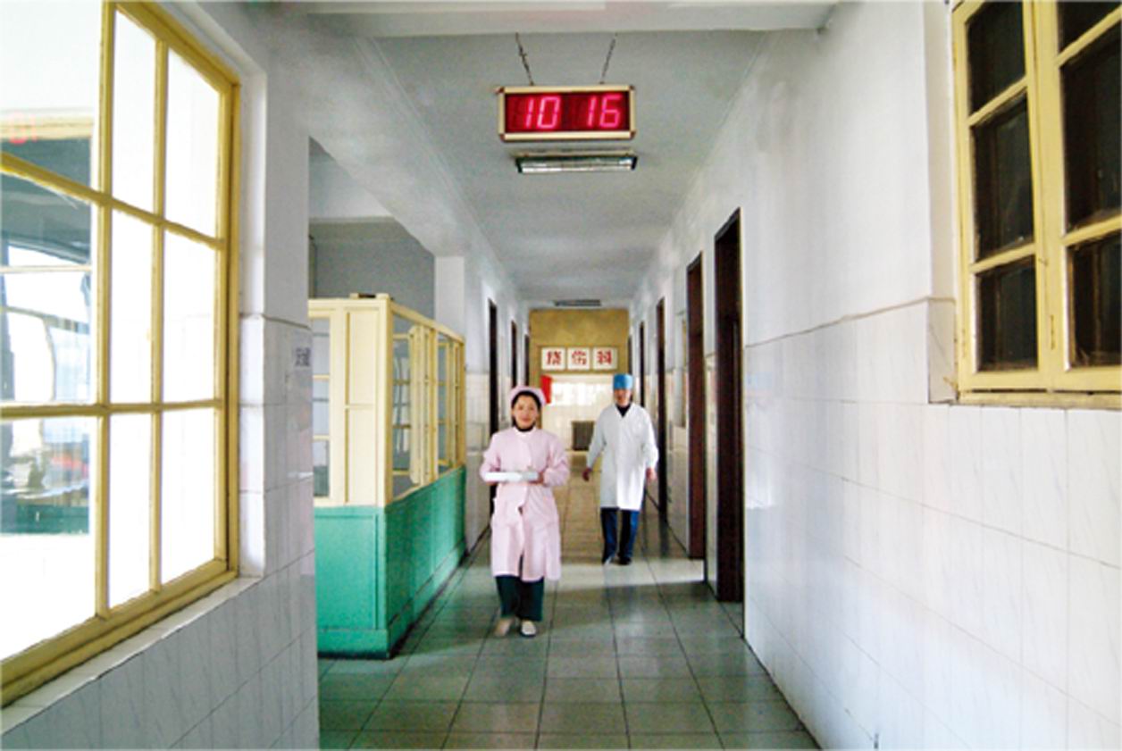 淄博敬老院有大夫每天查房,老年腿痛，老年白内障