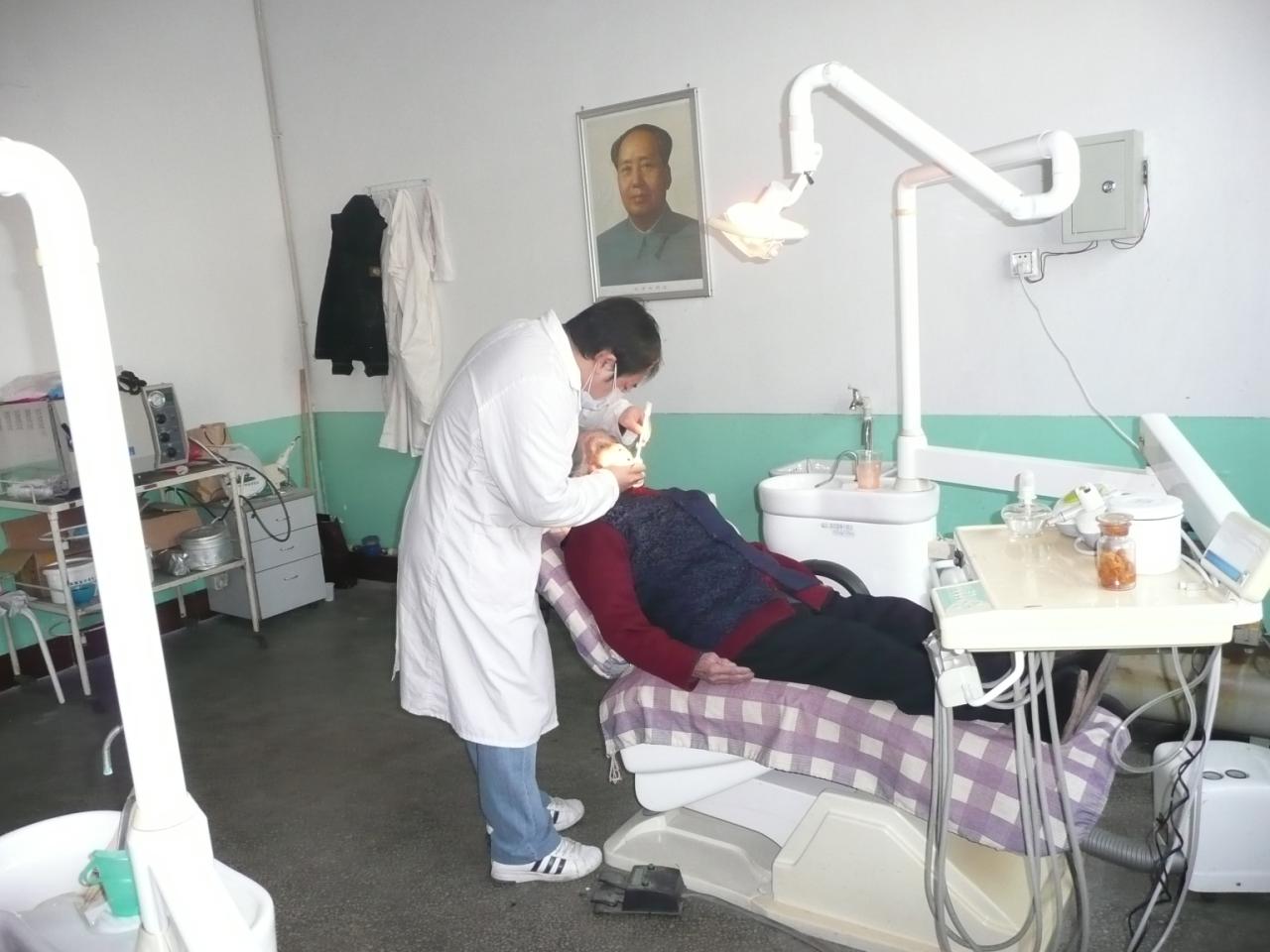 关心老人，尊敬老人