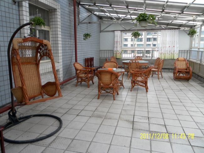 适合老人们的藤椅