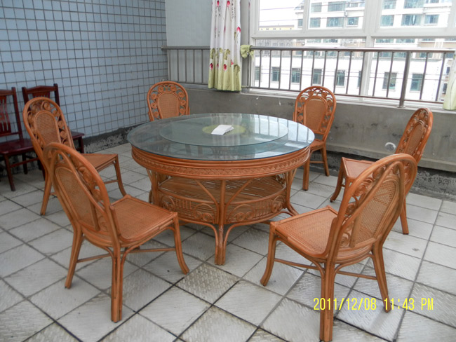 精美的藤艺家具