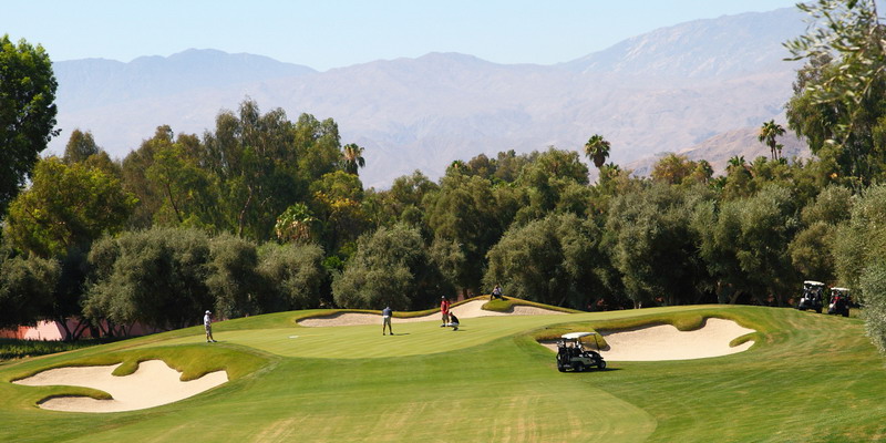 这是庄园内的高尔夫球场