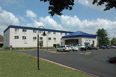 初秋添件衣 胃部别受凉