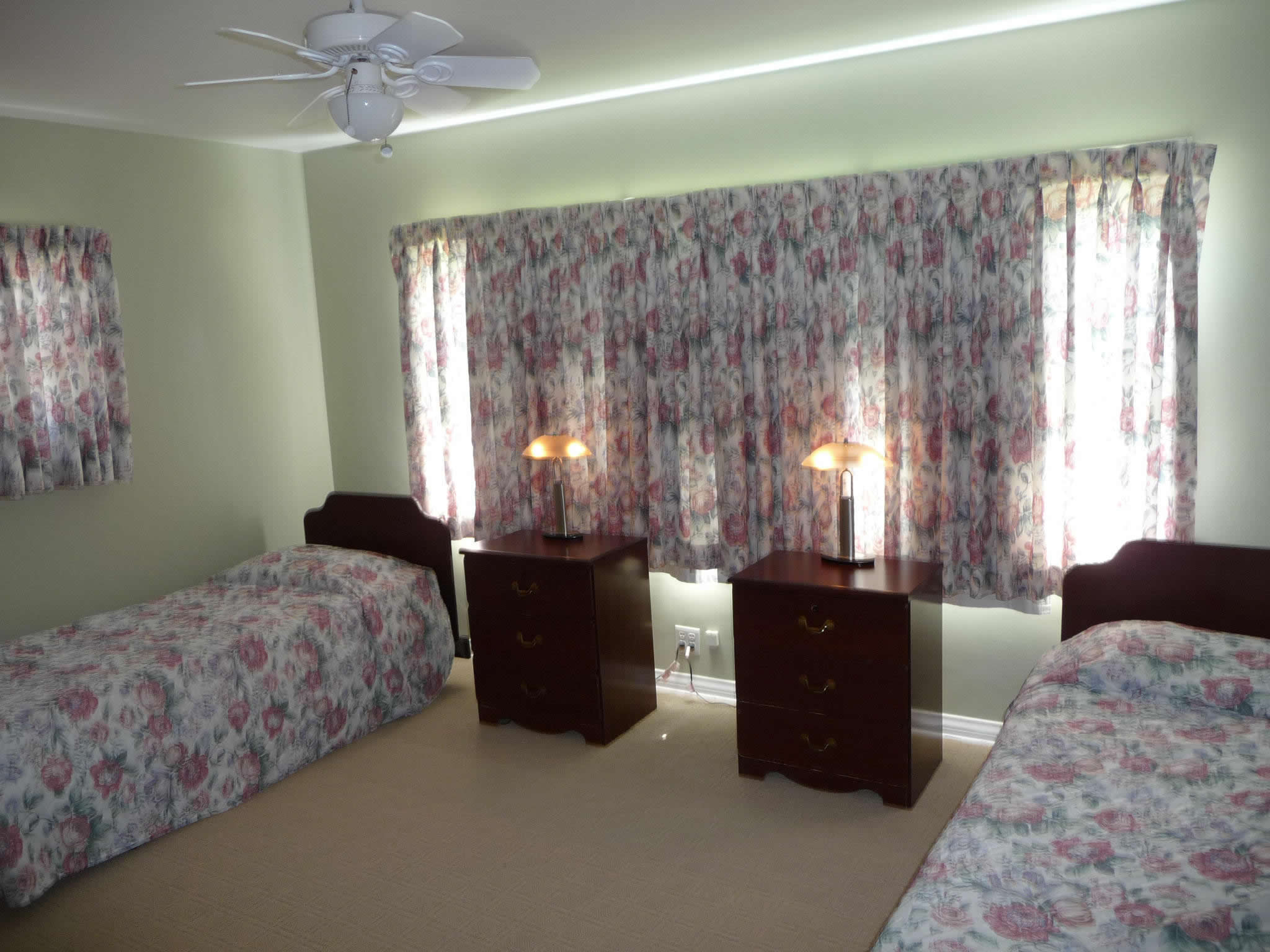 百岁将军吕正操养生有道