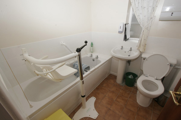 警惕眼睛出现毛病五大信号