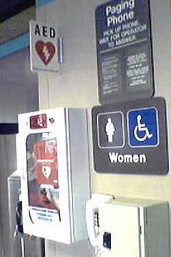 新加坡70个公共场所装置心脏除颤器