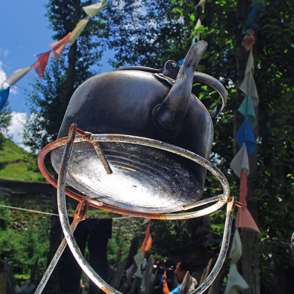 天黑后才煮开水，水质最佳