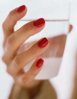 美国研究发现 餐前两杯水 有助减肥