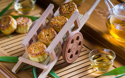 中秋月饼养生最佳吃法