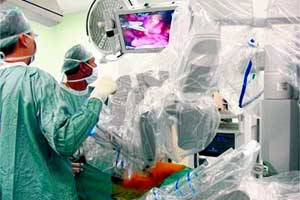 机械手切肺肿瘤　更稳更准更安全