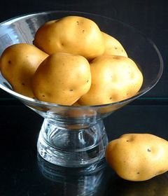 盘点7种食物健康吃法：土豆带皮热水煮