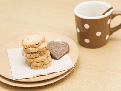 七个不洁卫生习惯：白纸包食物会沾染化学物质
