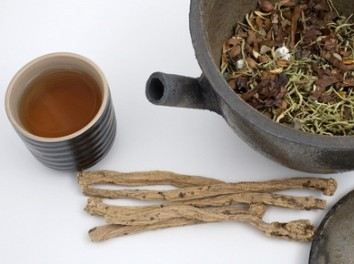 中药煎煮过久破坏有效成分易致恶心呕吐