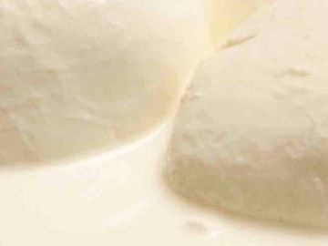 女人早餐奶酪是最佳选择