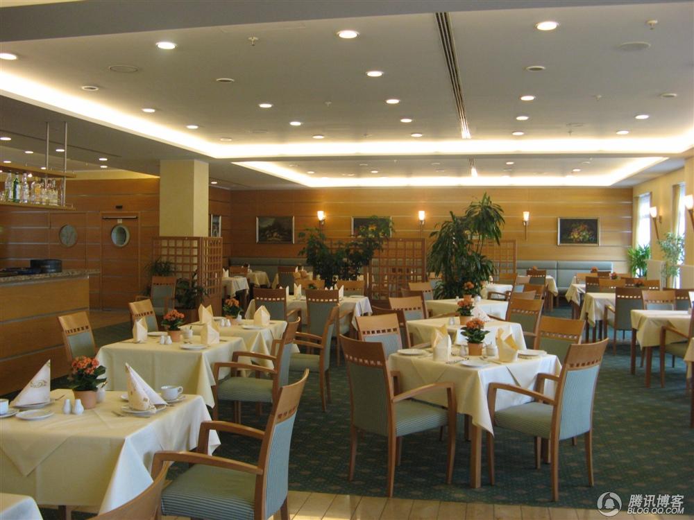 加拿大:分级养老满足各类人,政府给予高额补贴