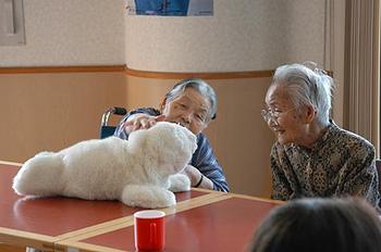 帮助老人恢复自理能力的日本养老院
