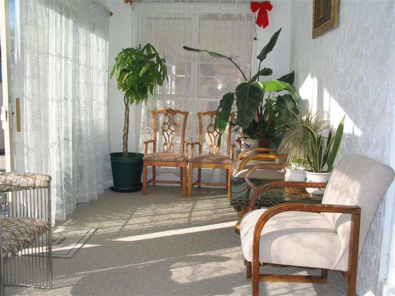 美国养老院 室内晒太阳的房间