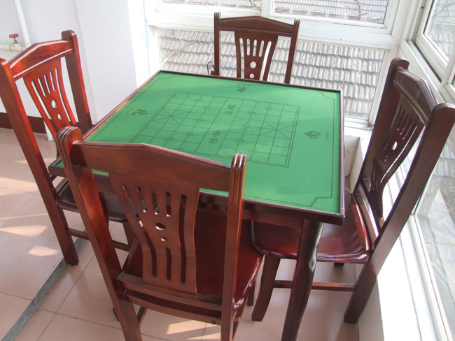 麻将桌